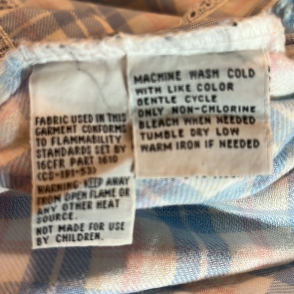 Vintage 90s TALBOTS INTIMATES Size XL VNeck Plaid Flannel Lace Embroidery
Sweet - Picture 14 of 16